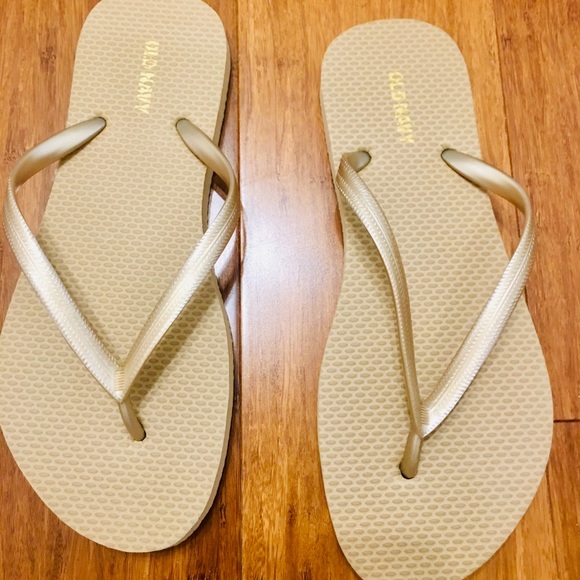 Old Navy Gold Flip Flops (Size 6) - Picture 1 of 1